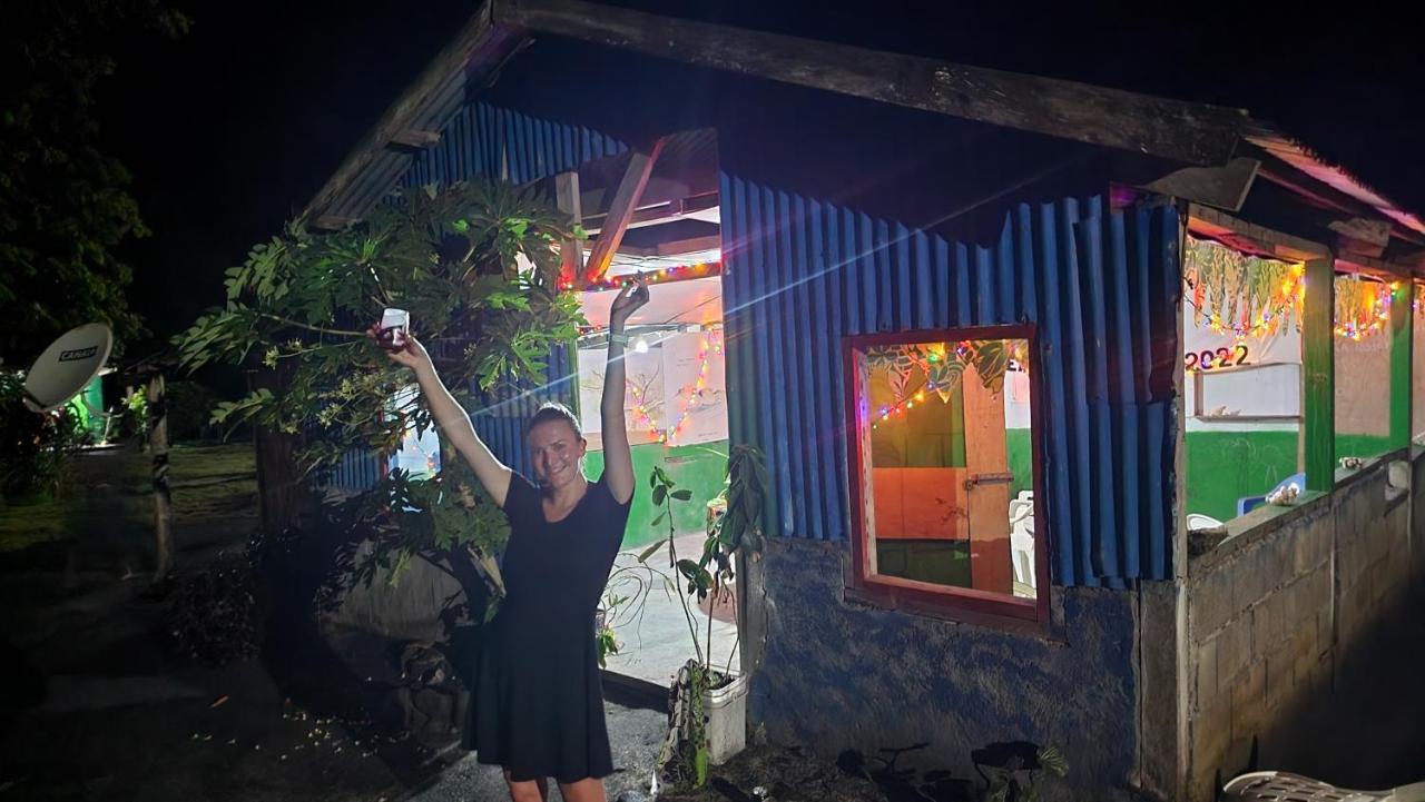 Tanna Volcano View Tree House Lenkuru Luaran gambar