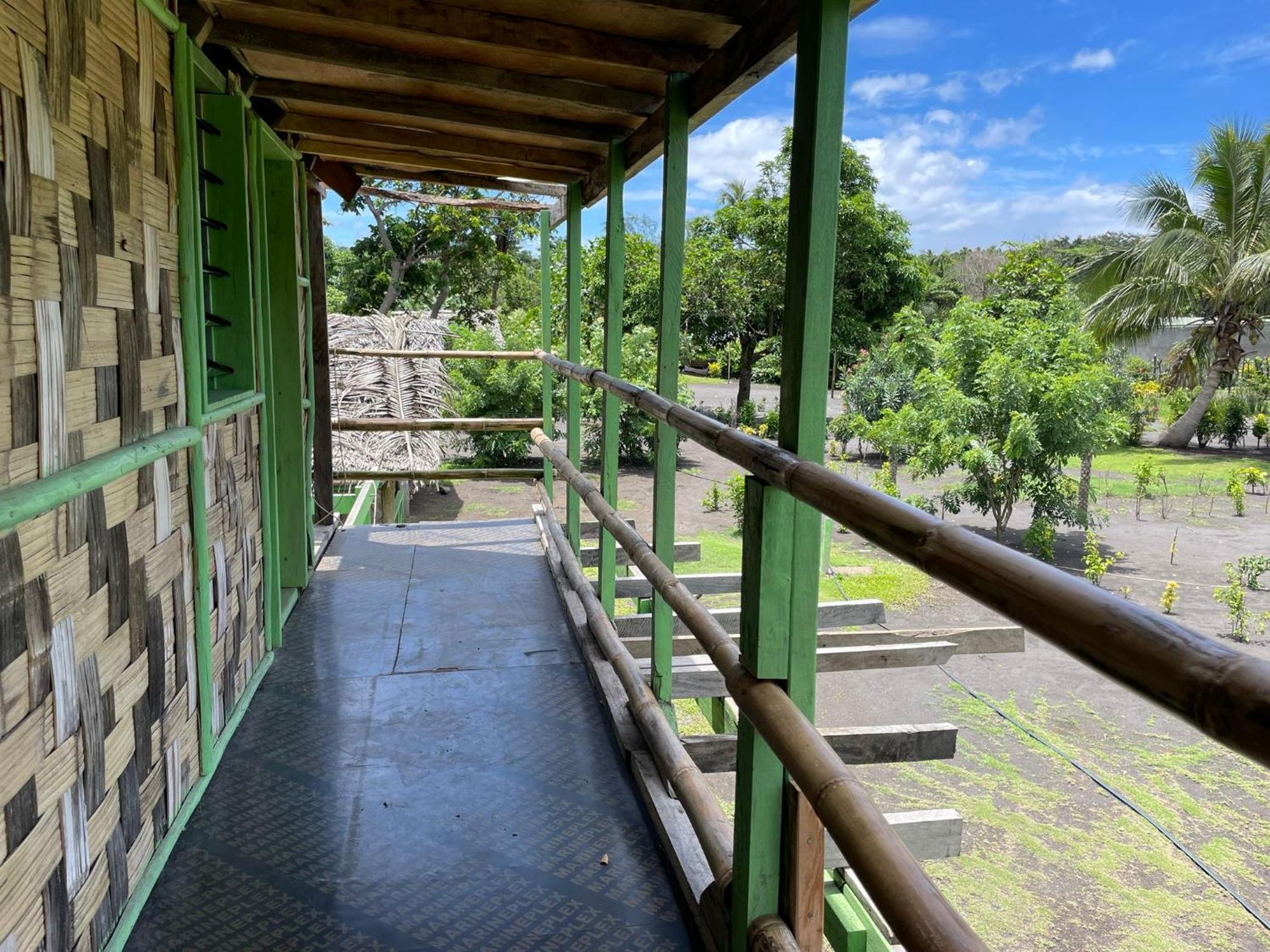 Tanna Volcano View Tree House Lenkuru Luaran gambar