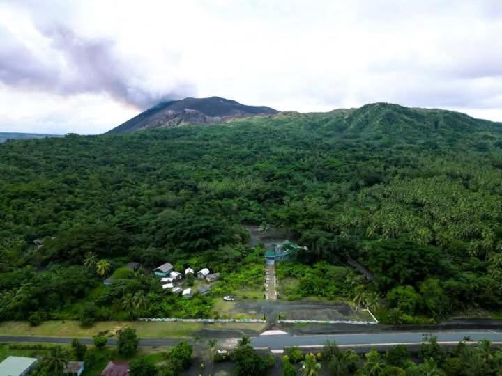Tanna Volcano View Tree House Lenkuru Luaran gambar